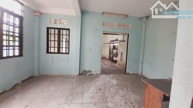 P. Tam Bình bán gấp nhà 2T 104m2 full thổ cư hẻm xe hơi 5m chỉ 3.45 t.ỷ. - 3