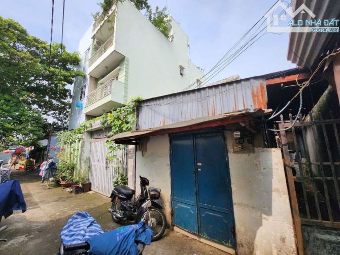 Bán nhà hẻm ô tô, Khu Him Lam Quận 7, 50m, sổ hồng riêng,dòng tiền sẵn, 3t9 - 3