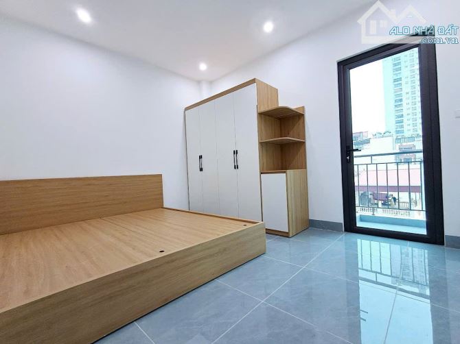 BÁN TÒA CĂN HỘ PHẠM VĂN ĐỒNG 155M2 8T MT10M, 4 MẶT THOÁNG - THU 200TR/THÁNG - GIÁ 41,5 TỶ - 3