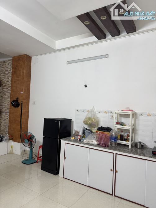 Bán Nhà đường 3643B  đường   nội bộ phạm thế hiển - 76m.2- 4m x 19m - 3 lầu -  F7 Q8 - 4