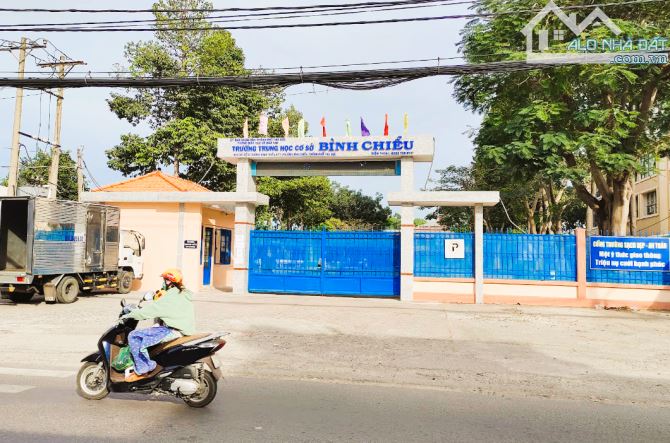 Hot chốt! Nhà Mặt Phố Thủ Đức - 22m x 42m - 16 Triệu/tháng - Đường 10m - 24 Tỷ - 4