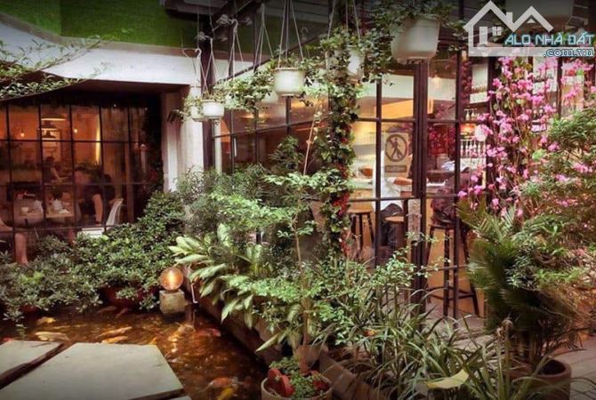 TRÍCH SÀI TÂY HỒ - BIỆT THỰ làng KTPC 180m2,2 tầng,mặt tiền 12m - Lô góc -Ô tô - Hơn 59 tỷ - 4