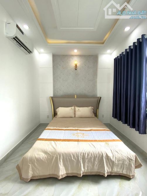 NHÀ PHỐ QUẬN 12: VỊ TRÍ VÀNG, NỘI THẤT CAO CẤP, GIÁ TỐT NHẤT KHU VỰC! - 4