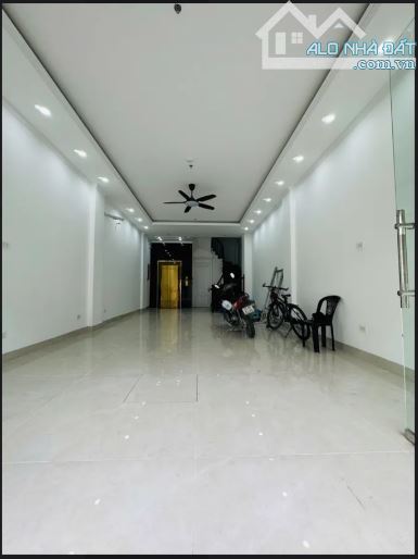 Bán nhà mặt phố Hồ Tùng Mậu, Cầu Giấy, Hà Nội. Diện tích 56m2. Giá 39 tỷ. Kinh doanh đỉnh - 4
