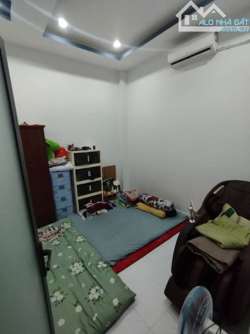 Bán nhà 5x16m, 3 tầng, 4PN, hẻm đẹp 8m hai xe hơi tránh đường TX25, Thạnh Xuân, nhỉnh 5Tỷ - 4
