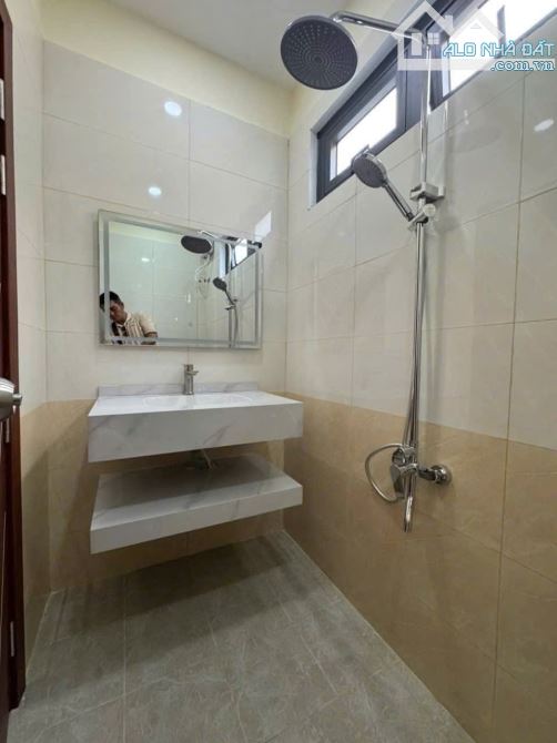 Bán nhà gần Đường đôi HIMLAM Vỉa Hè Ô Tô Tránh 50m 5 Tầng 10.5 Tỷ - 4