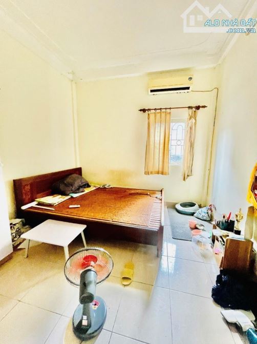 Bán nhà Định Công, gần hồ, DT40m2, 2 thoáng, giá 7.3 tỷ, sổ vuông - 4