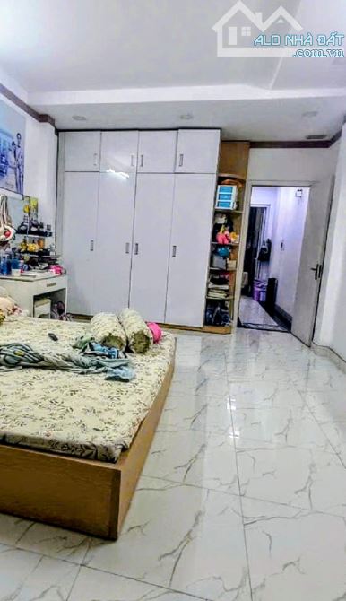 CHỦ ĐI ĐỊNH CƯ! BÁN GẤP CĂN MT Phạm Thế Hiển Q8, 4mx22m 3Tầng TẶNG NỘI THẤT Nhỉnh 7 Tỷ - 4
