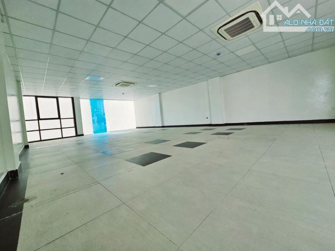 Bán Tòa Văn Phòng Đường Nguyễn Văn Cừ Long Biên 230m2 10 tầng mặt tiền 8.4m 150 tỷ - 4