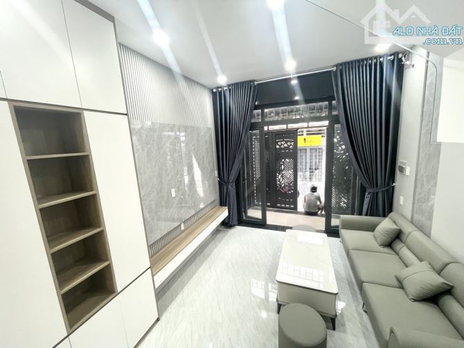 HẺM XE HƠI ĐỖ CỬA - SÁT KHU CITY LAND - CÁCH MẶT TIỀN CHỈ VÀI BƯỚC - 3 MẶT HẺM NỞ HẬU - 4