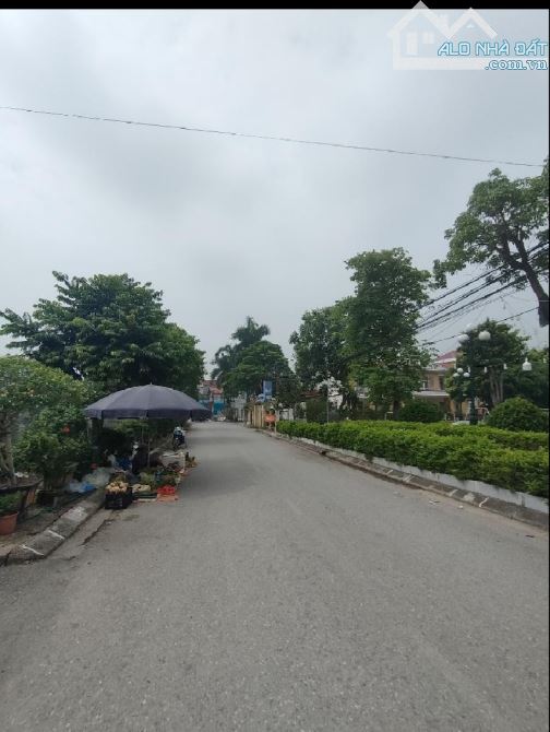 4.6 Tỷ/98 M2/6.4 M tiền/ Phụng Công. Văn Giang - 4