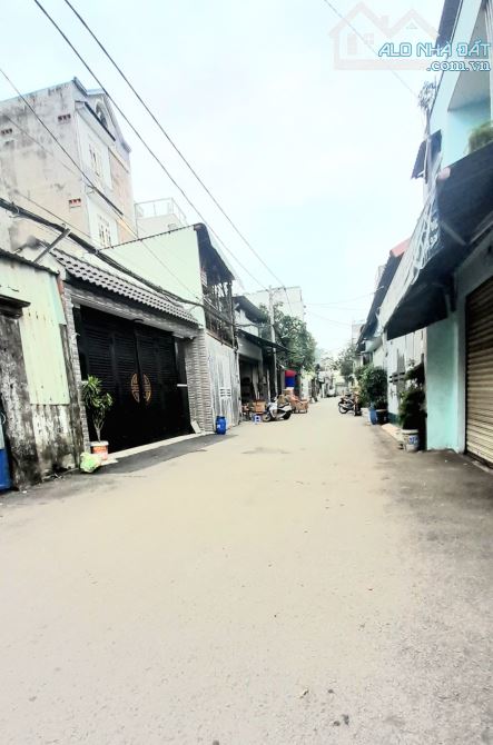 P. Tam Bình bán gấp nhà 2T 104m2 full thổ cư hẻm xe hơi 5m chỉ 3.45 t.ỷ. - 4