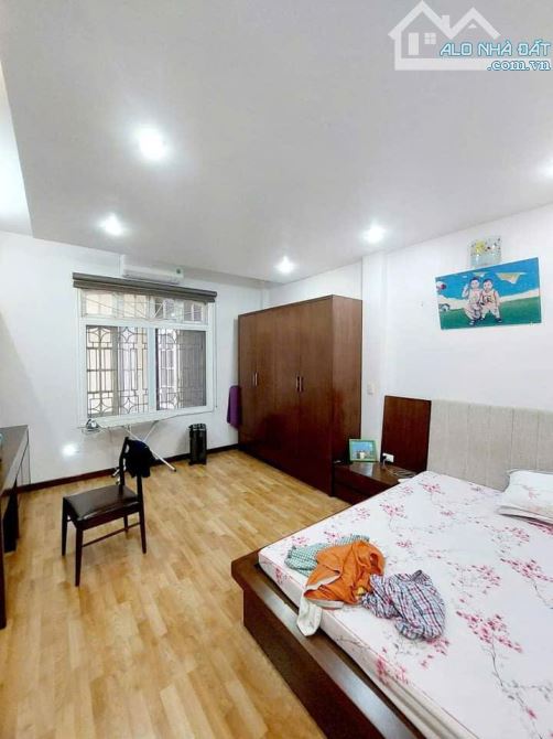Hiếm, Cầu Diễn Dân xây 68m2 - 4 tầng, Ô tô, kinh doanh đỉnh, 2 thoáng, giá 11.4 tỷ - 4