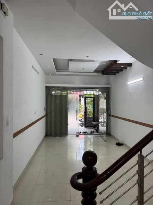 Bán Nhà đường 3643B  đường   nội bộ phạm thế hiển - 76m.2- 4m x 19m - 3 lầu -  F7 Q8 - 5