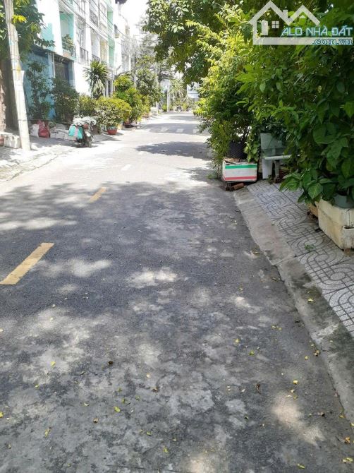 Bán nhà đường 3643D ĐƯỜNG 12M - Phạm Thế Hiển - 4m x 19m- 76m/2- 3 Lầu 4PN - F7 Q8 - 5