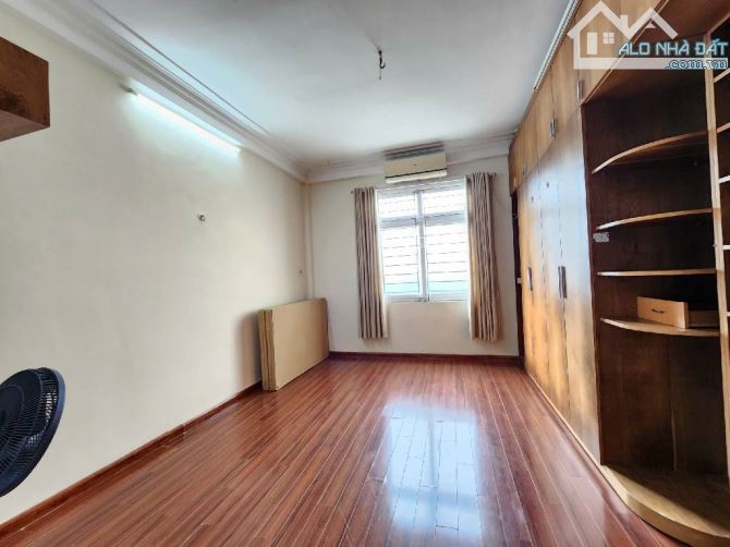 Bán nhà nguyễn chính 26m2 5 tầng mt 4m – ô tô đỗ 10m- giá 5.25 tỷ - 5