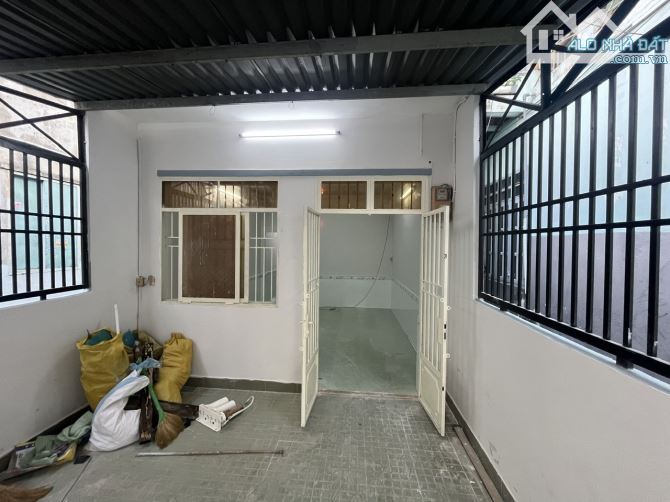 BÁN NHÀ RIÊNG THỚI AN 11 - NHÀ CẤP 4 - 2PN - 76M2 - CHỈ CÓ 3,69 TỶ - QUẬN 12 - 5