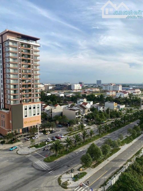 Bán nhà mặt tiền Võ Chí Công vừa ở vừa kinh doanh - 5