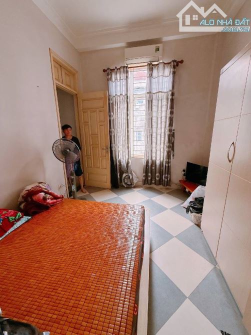 Bán nhà Vân Canh, 136m2, 4 tầng, mặt tiền đẹp 6.5m, ô tô đỗ cổng, giá 12,5 tỷ, còn TL. - 5