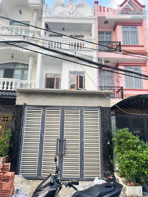 Siêu phẩm mặt tiền kinh doanh bùi văn ngữ q12 74m2 3T 5pn chỉ hơn 5 tỷ - 5