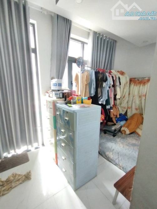 Bán nhà 5x16m, 3 tầng, 4PN, hẻm đẹp 8m hai xe hơi tránh đường TX25, Thạnh Xuân, nhỉnh 5Tỷ - 5