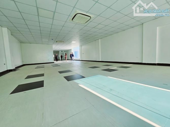 Bán Tòa Văn Phòng Đường Nguyễn Văn Cừ Long Biên 230m2 10 tầng mặt tiền 8.4m 150 tỷ - 5