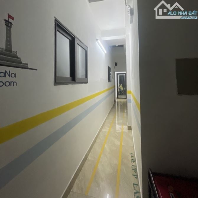 Nhà 3 tầng phố Miêu Nha đang kinh doanh trung tâm anh ngữ 77m2 mặt tiền 5m 3 tầng 13 tỷ 9 - 6