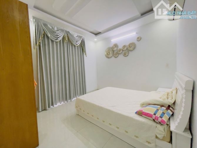 BÁN NHÀ 5 TẦNG - HXH TRÁNH SAU CHUNG CƯ DREAM HOME RESIDENCE- ĐS 59 , DT56m2 , GIÁ 7.9 TỶ - 6