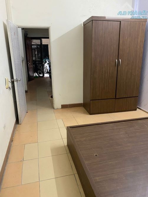 Bán nhà Đại La 35/40m2, 4T, mt 3.3m 5m ra oto, 50m ra phố, 6 ngủ khép kín. Giá 9.15 tỷ