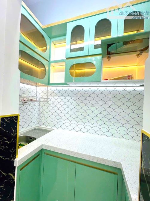 CĂN GÓC HXH KHÔNG LỘ GIỚI QUY HOẠCH – NHÀ MỚI ĐẸP – 25m2 - 3 TẦNG – NGÃ TƯ BỐN XÃ – NHỈNH - 6