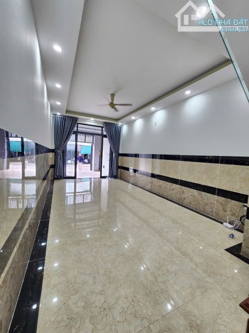 Bán nhà 2 mặt tiền, gần ngã ba Cây Điệp p.Tân Đông Hiệp, Tp.Dĩ An chỉ 5,35 Tỷ TL M6924 - 6
