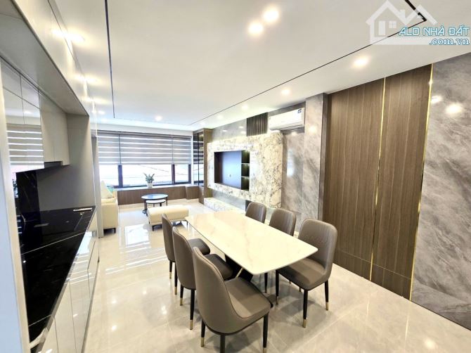 Bán nhà thạch bàn 45m² , mt 4m , 7 tầng thang máy , gara ôtô kinh doanh giá 11,3tỷ - 10