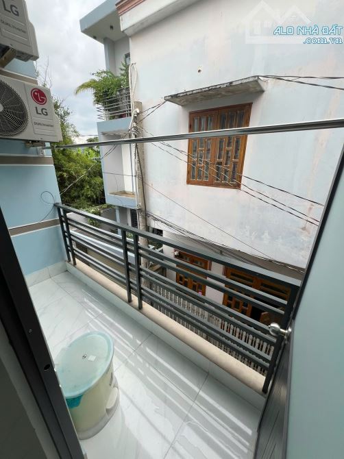 CHỦ NGỘP GỞI BÁN NHÀ 1 TRỆT 1 LẦU HÓA AN,50M2,2PN,SỔ RIÊNG,THỔ CƯ 100%,ĐƯỜNG BÙI HỮU NGHĨA - 8