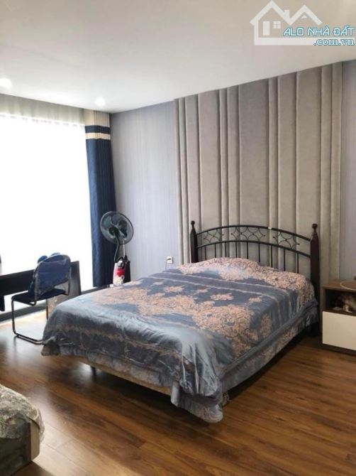 HOÀNG CẦU-100Mx5TẦNG THANG MÁY-LÔ GÓC-MT18M-NT SỊN-Ô TÔ -NHÀ ĐẸP XÂY MỚI-SỔ HOA HẬU-53TỶ - 8