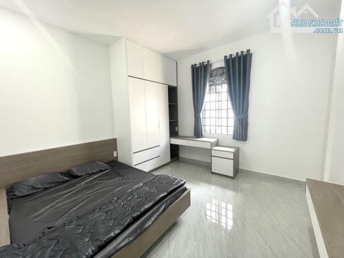HẺM XE HƠI ĐỖ CỬA - SÁT KHU CITY LAND - CÁCH MẶT TIỀN CHỈ VÀI BƯỚC - 3 MẶT HẺM NỞ HẬU - 8