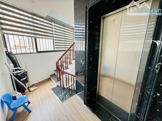 Bán Nhà : Phố Xã Đàn - 7Tầng - 6ngủ - 5m ra oto tránh - 9