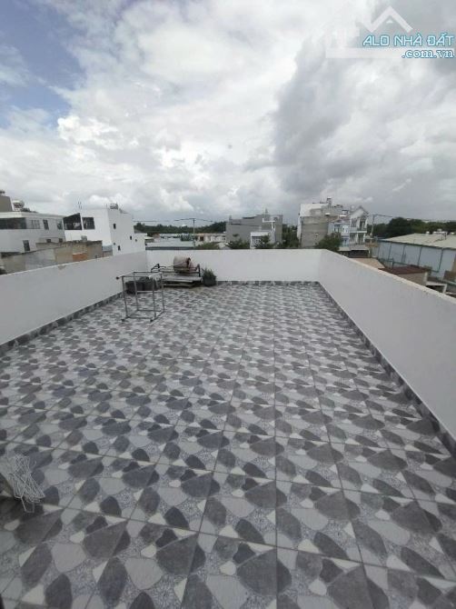 Bán nhà 5x16m, 3 tầng, 4PN, hẻm đẹp 8m hai xe hơi tránh đường TX25, Thạnh Xuân, nhỉnh 5Tỷ - 9