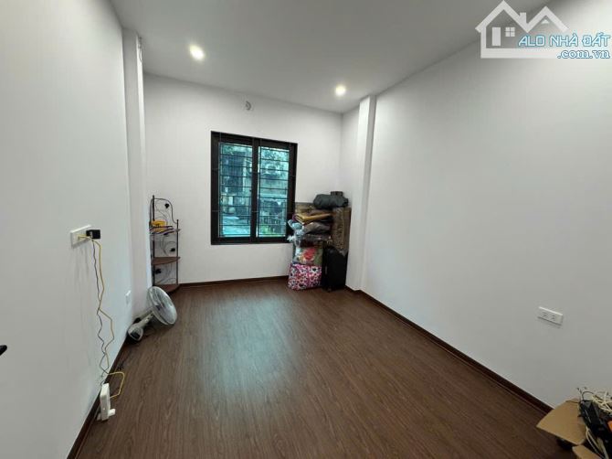 Bác em gửi bán nhà Định Công Thượng – DT 49m MT 3.1m 4 tầng Ô tô 29 chỗ đỗ cửa Chỉ 11,5 tỷ - 9
