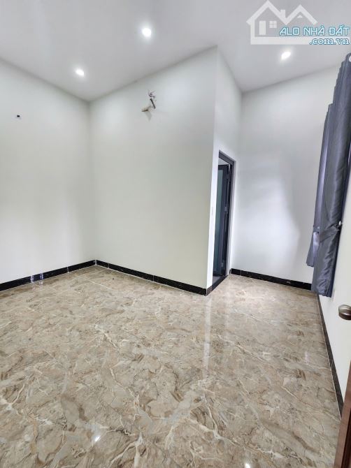 Bán nhà 2 mặt tiền, gần ngã ba Cây Điệp p.Tân Đông Hiệp, Tp.Dĩ An chỉ 5,35 Tỷ TL M6924 - 9