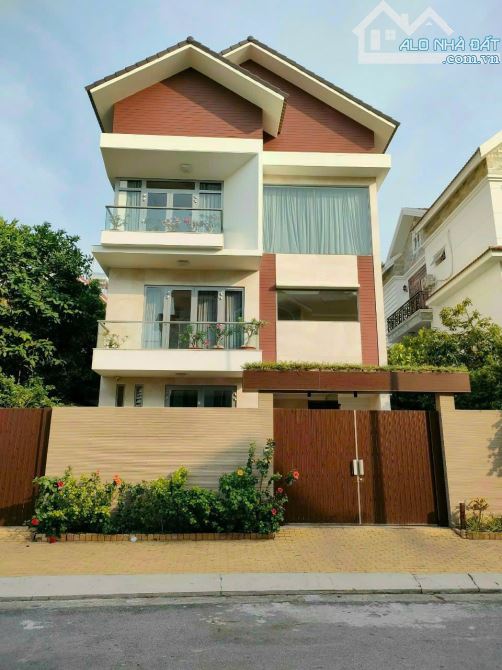 Bán Biệt Thự KDC 6B- 12.5M X 20M - 250M.2- 1 Hầm + 3 Lầu - 6PN -  Đường Phạm Hùng Nói Dày