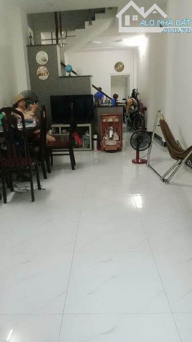 Bán nhà 51m2 x 4 tầng mới đẹp, HXH – cách mặt tiền chỉ 1 căn – Thành Mỹ,Tân Bình – giá