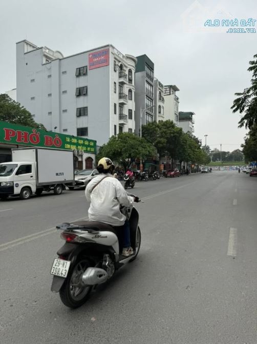 BÁC HƯNG QUÂN ĐỘI B.Á.N NHÀ NGỌC THỤY- LONG BIÊN - 7 tỷ -40M - 5 TẦNG - Ô TÔ ĐỖ CỬA- GẦN