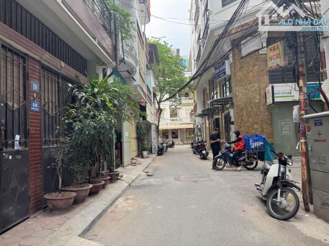 BÁn nhà phố Nguyễn Hồng, Đống Đa 66m, 4 tầng, mt 5.6m. Giá: 28.5 tỷ