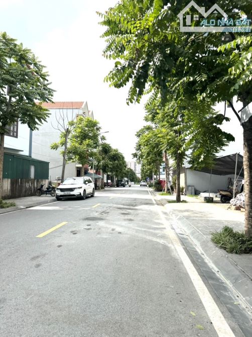 DOANH THU KHỦNG - 60M2 - 7 TẦNG - NGÕ Ô TÔ - FULL ĐỒ - 10 PHÒNG KHÉP KÍN