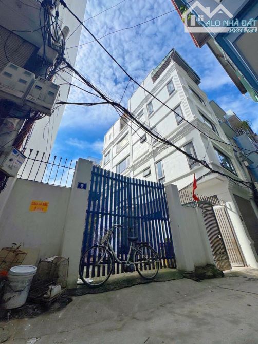 Bán đất trường lâm, oto vào, lô goc, vị trí đẹp, xây chunng cư mini hợp lý