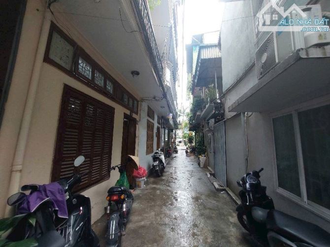 NHANH TAY 🚗 BÁN NHÀ NGÔ GIA TỰ – LONG BIÊN 30M² – 3 TẦNG - 3 NGỦ - Ô TÔ ĐỖ CỬA 💸 5.3 TỶ
