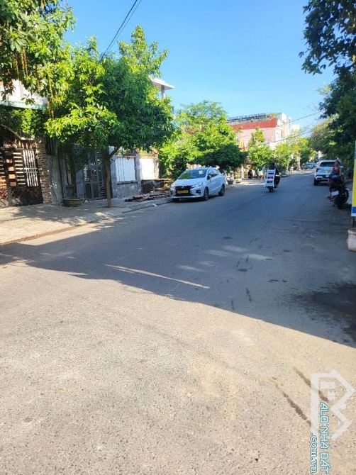 Nhà 2 mặt tiền Nguyễn Như Hạnh ngang đẹp 8M đang cho thuê