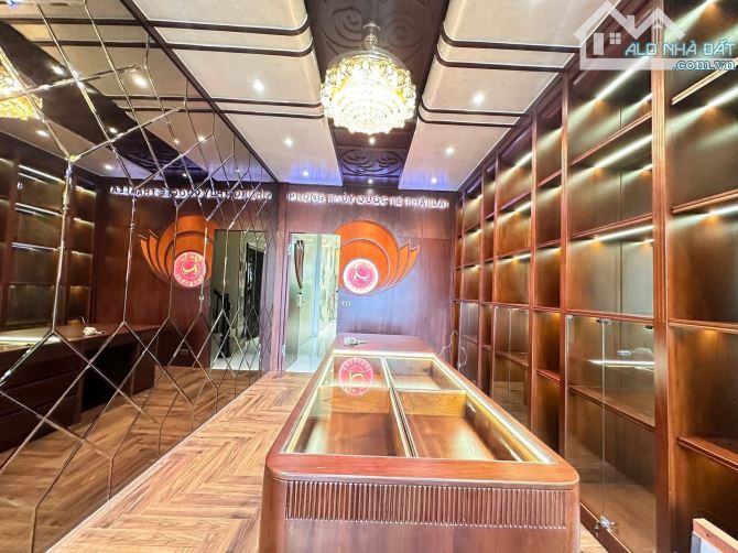 Nhà đẹp 6tầng, 50m, thang máy, ở sướng, kinh doanh đỉnh, Mai Anh Tuấn, Ba Đình
