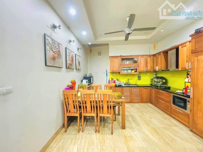 NHÀ ĐẸP MỄ TRÌ NAM TỪ LIÊM 55m 12TỶ 4 TẦNG MT 4m. NGÕ THÔNG RỘNG. NHÀ ĐẸP Ở NGAY.