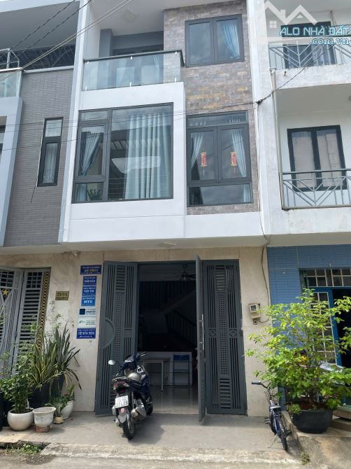 Bán Nhà Hẻm 246 Đồng Đen HXH 6M Cách MT 30M ✅ DT 64m2 [3.8x17]m - 2 Lầu - Chỉ 9.6 Tỷ TL
